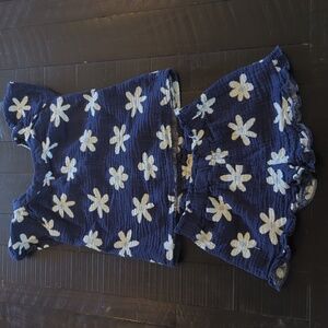 Floral top and ruffle shorts set